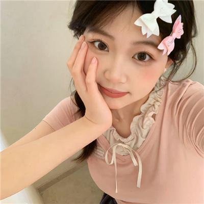 圣诞佳丽封面